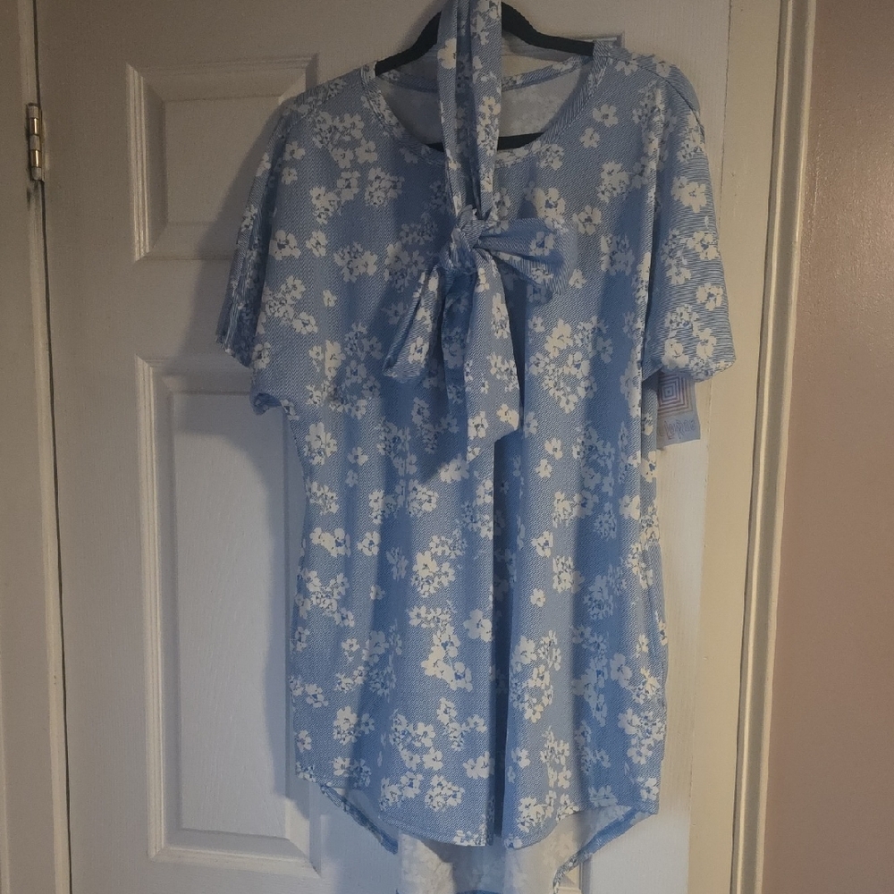 LuLaRoe Blue Floral Top